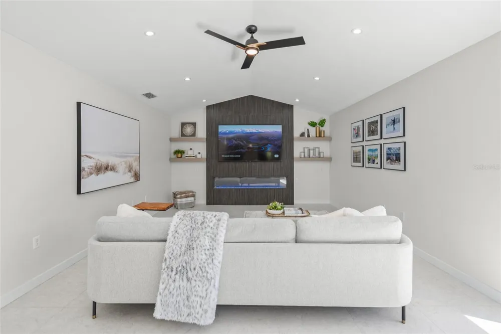 1527 BUOY LANE Osprey, FL 34229