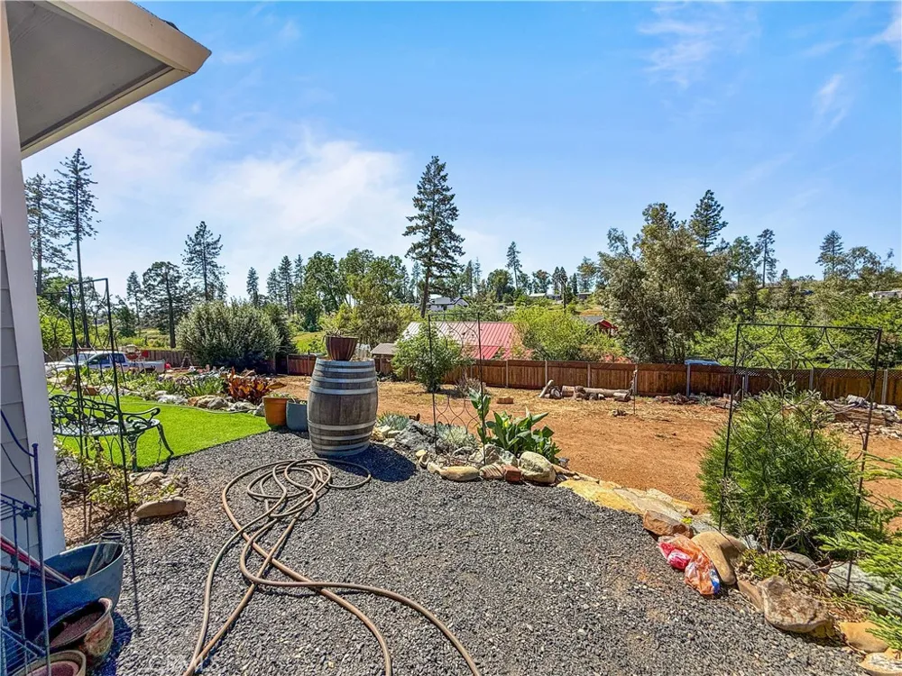1561 Henson Road Paradise, CA 95969