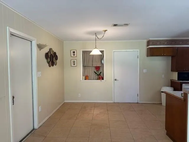201 Heath Avenue Madisonville, TX 77864