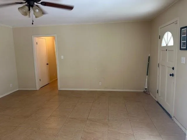 201 Heath Avenue Madisonville, TX 77864