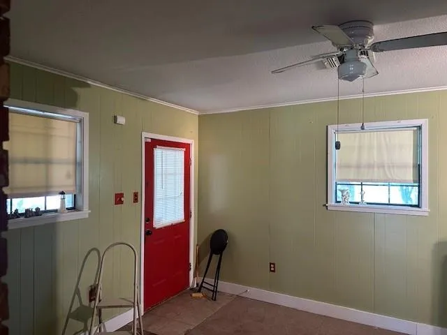 201 Heath Avenue Madisonville, TX 77864