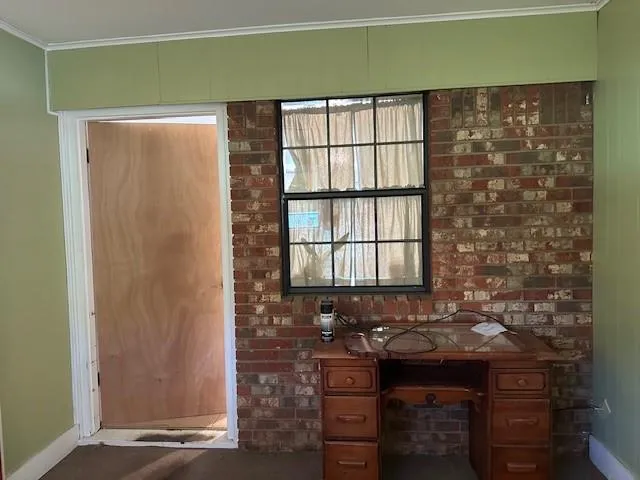 201 Heath Avenue Madisonville, TX 77864