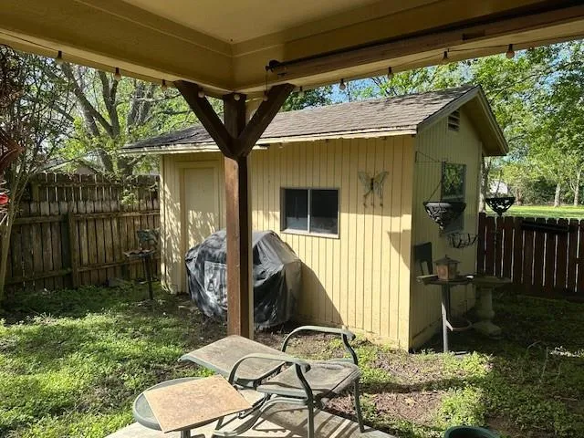 201 Heath Avenue Madisonville, TX 77864