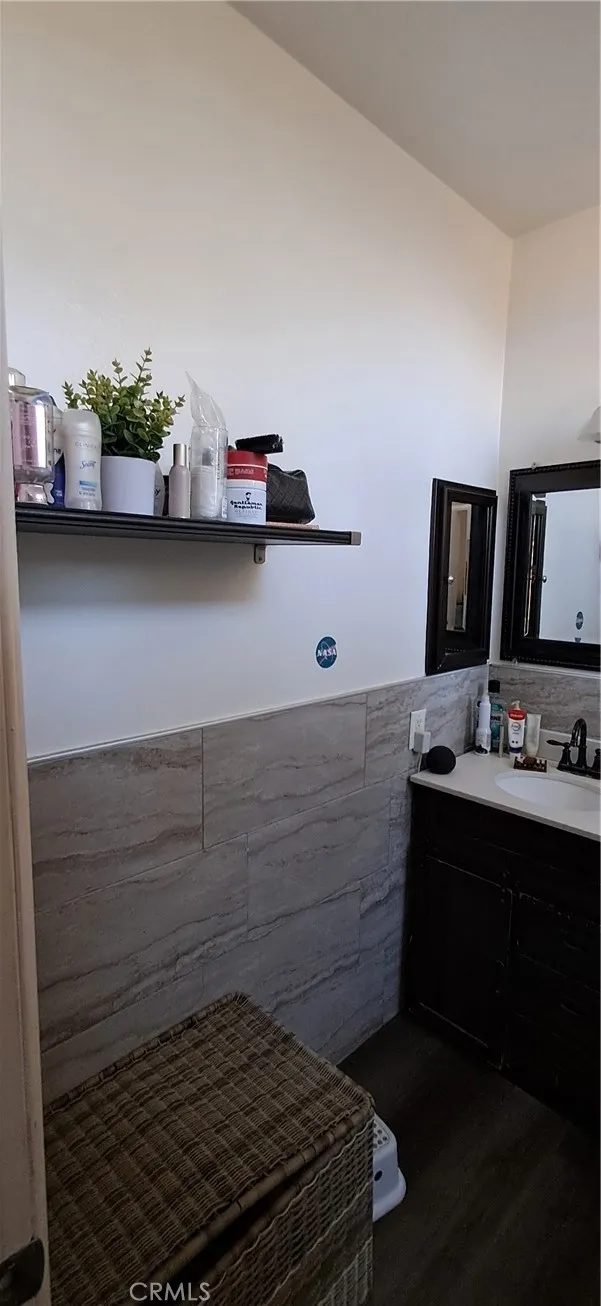 11150 Glenoaks Boulevard #223 Pacoima, CA 91331