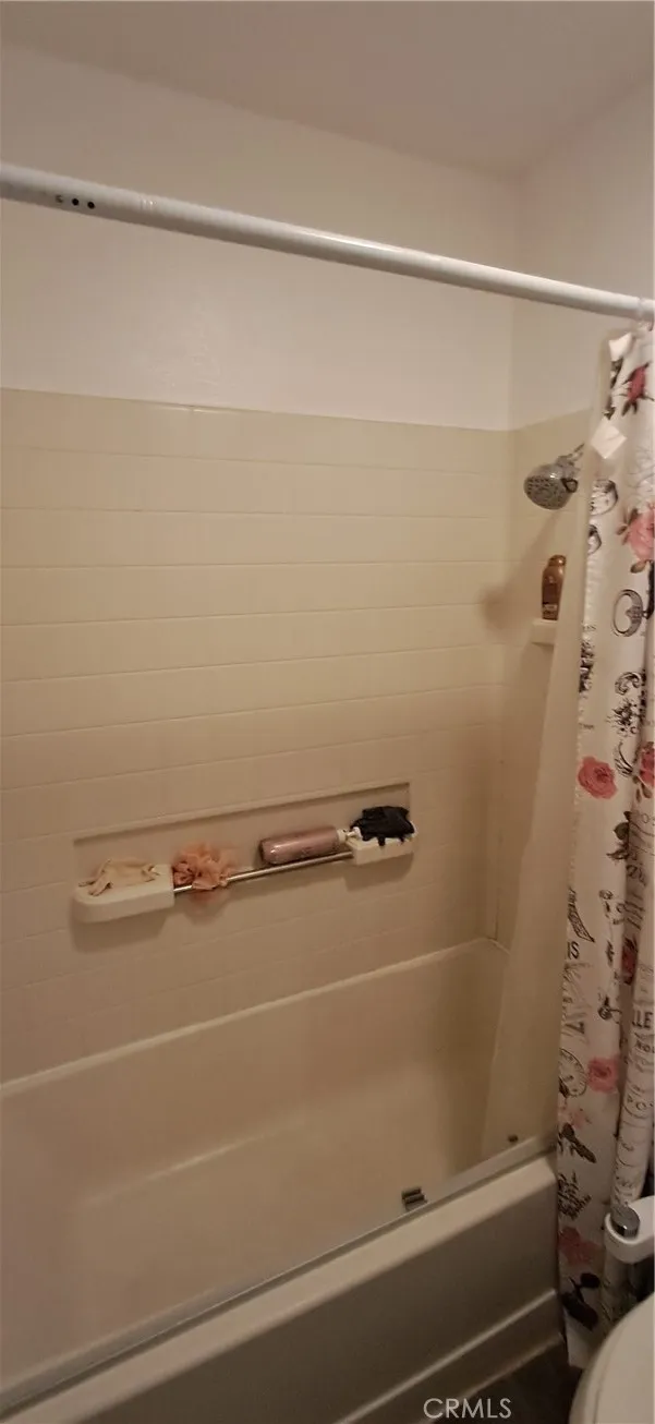 11150 Glenoaks Boulevard #223 Pacoima, CA 91331