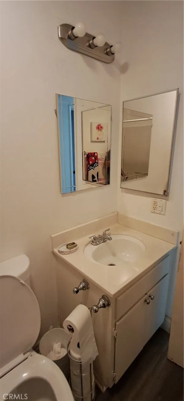 11150 Glenoaks Boulevard #223 Pacoima, CA 91331
