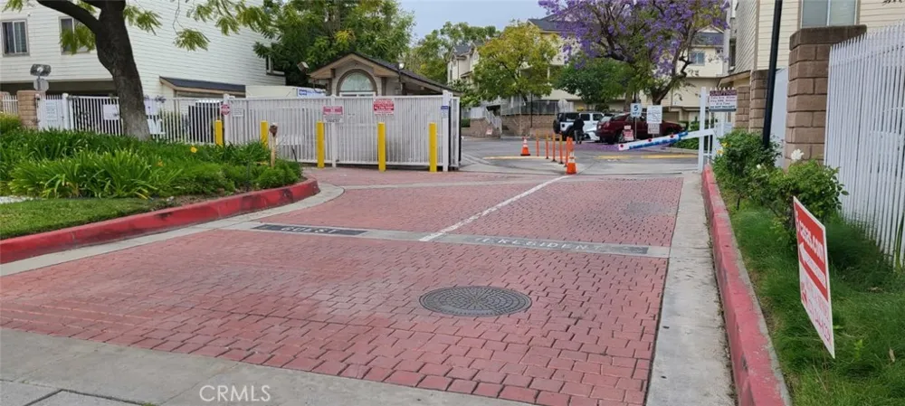 11150 Glenoaks Boulevard #223 Pacoima, CA 91331