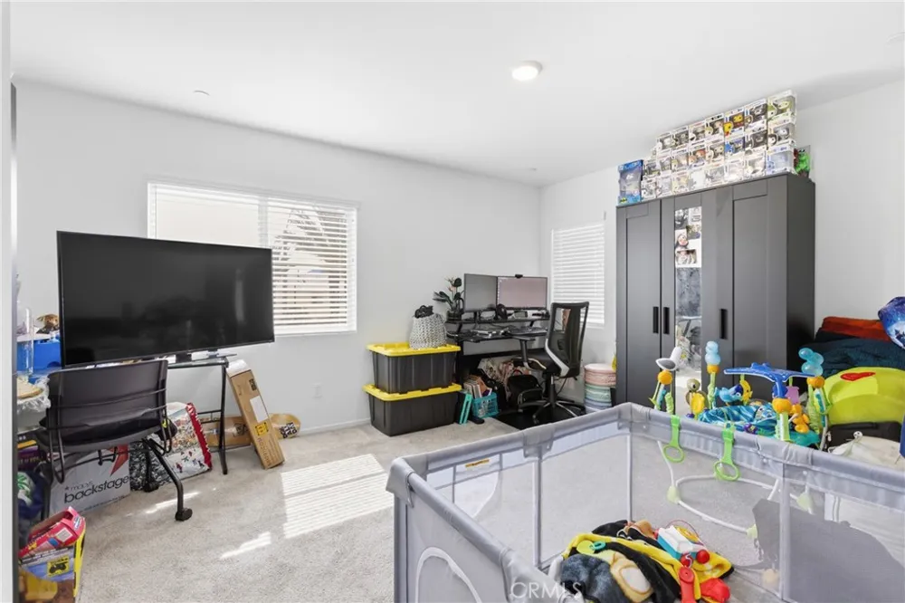 32894 Crown Point Lake Elsinore, CA 92530
