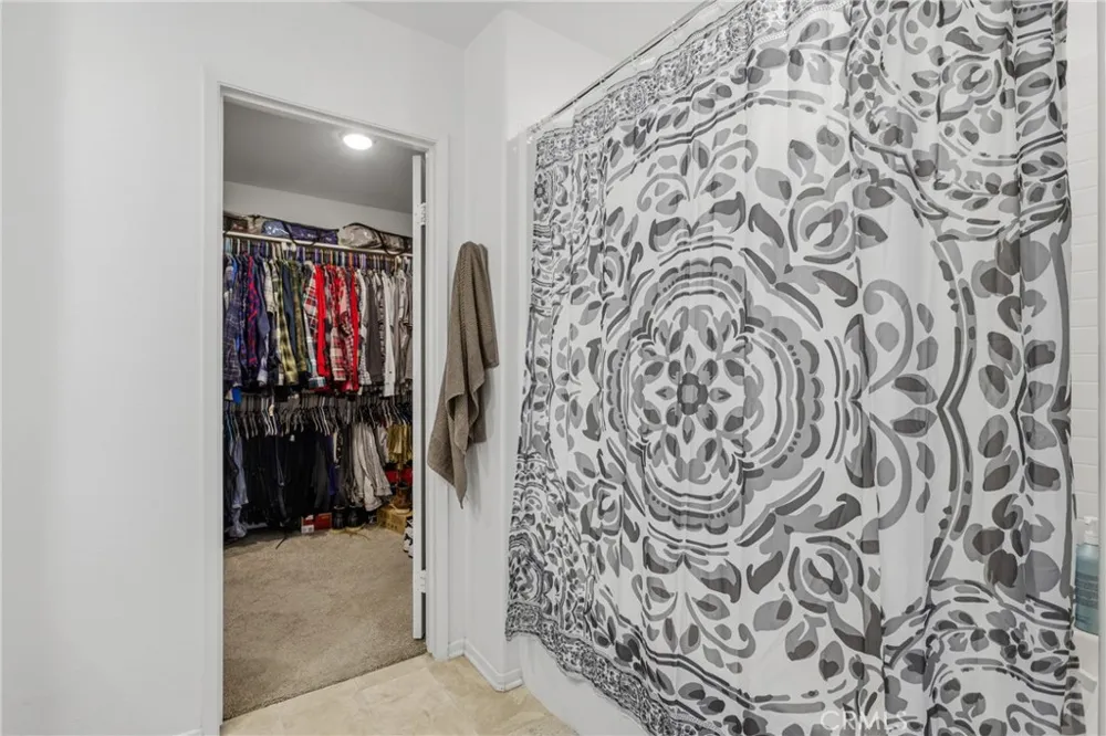 32894 Crown Point Lake Elsinore, CA 92530