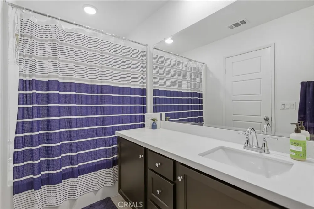 32894 Crown Point Lake Elsinore, CA 92530