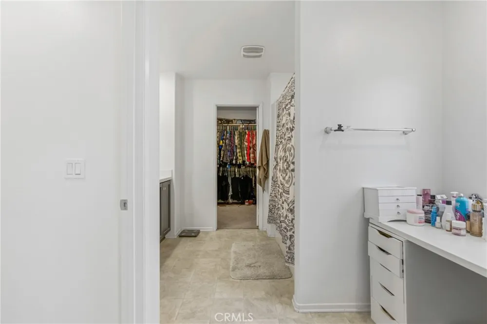 32894 Crown Point Lake Elsinore, CA 92530