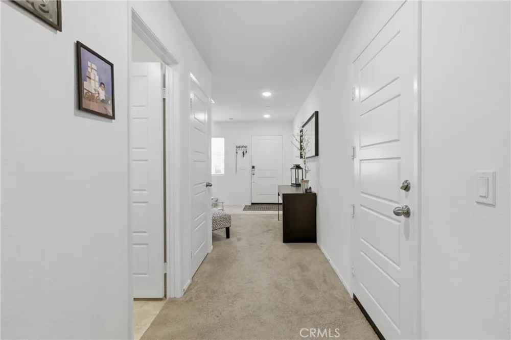 32894 Crown Point Lake Elsinore, CA 92530