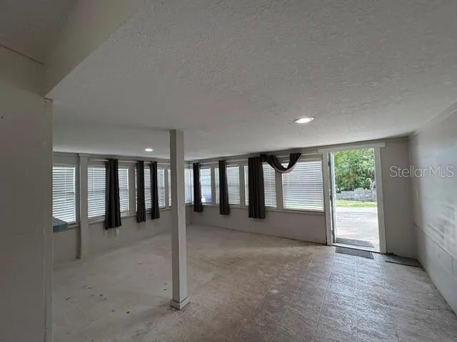 1002 OAKHILL STREET Lakeland, FL 33815
