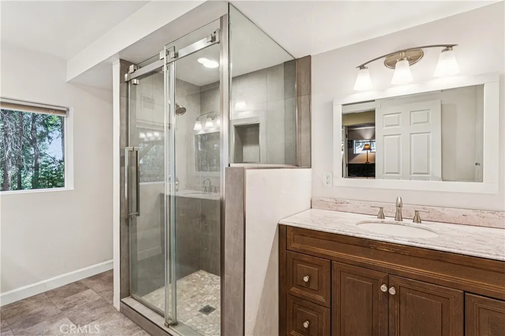 355 Hartman Circle Cedarpines Park, CA 92322