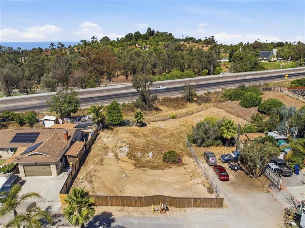 564 Rolling Hills Road Vista, CA 92083
