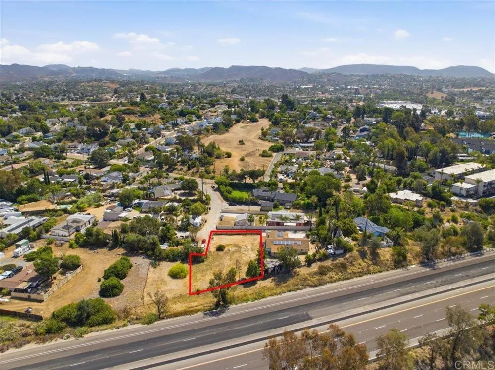 564 Rolling Hills Road Vista, CA 92083