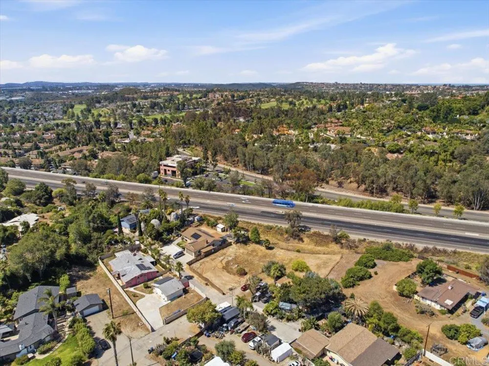 564 Rolling Hills Road Vista, CA 92083