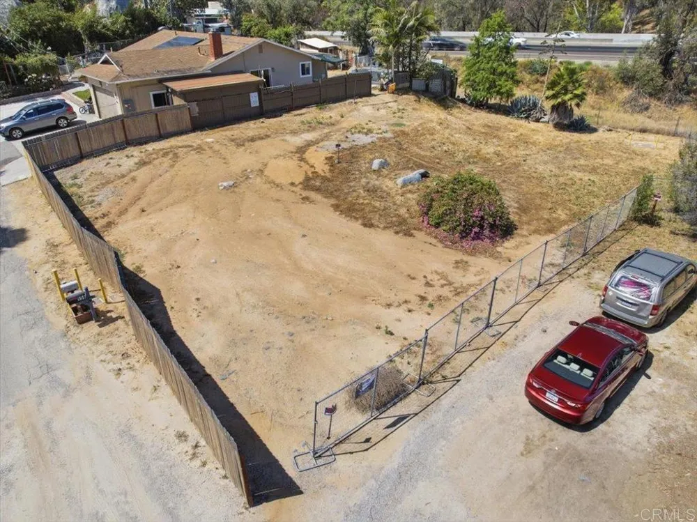 564 Rolling Hills Road Vista, CA 92083