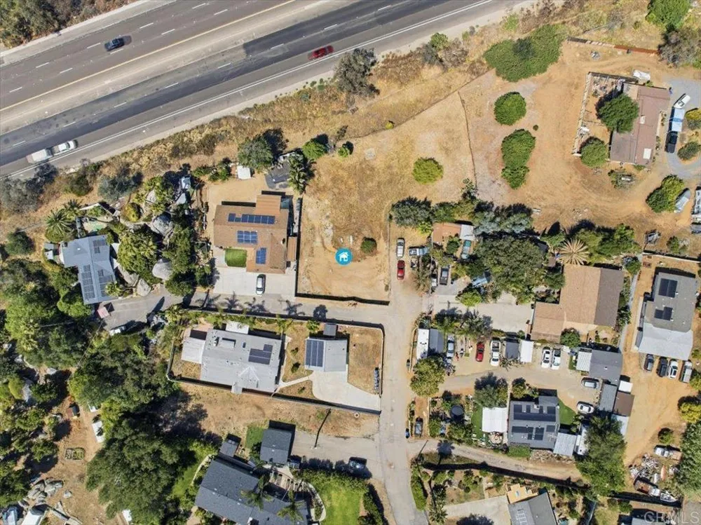 564 Rolling Hills Road Vista, CA 92083