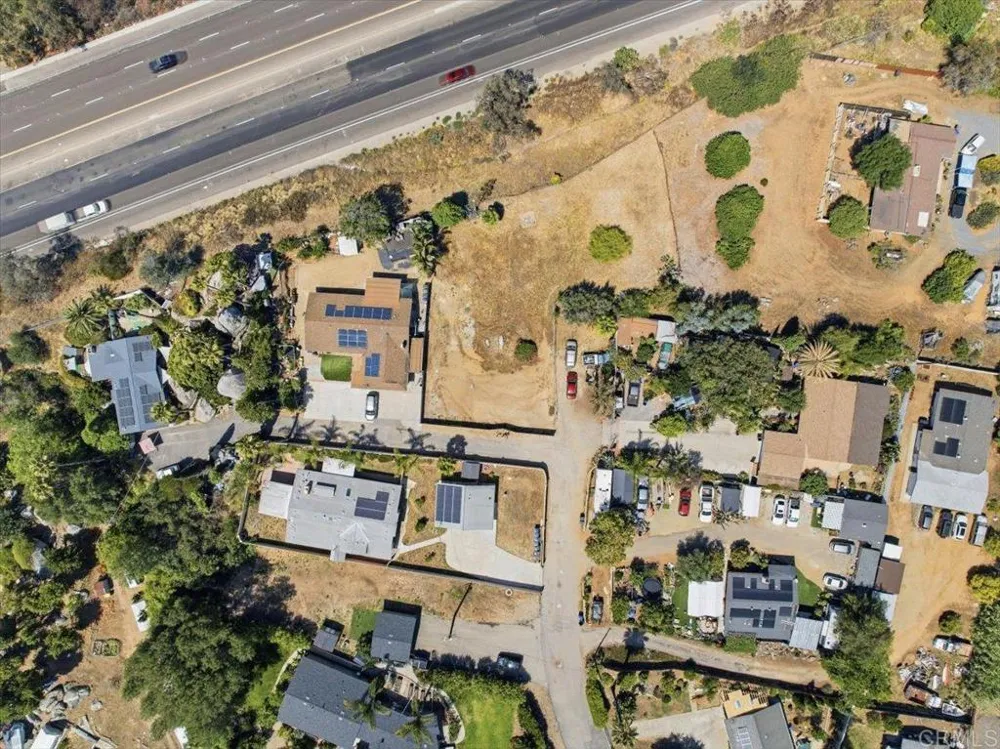 564 Rolling Hills Road Vista, CA 92083