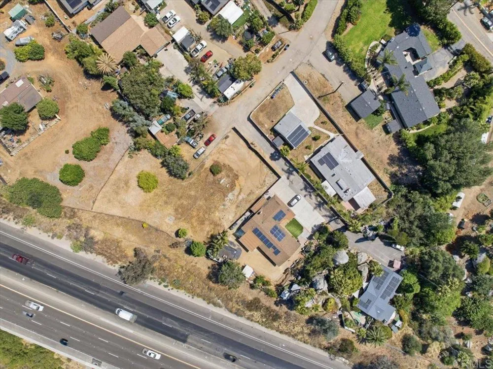 564 Rolling Hills Road Vista, CA 92083