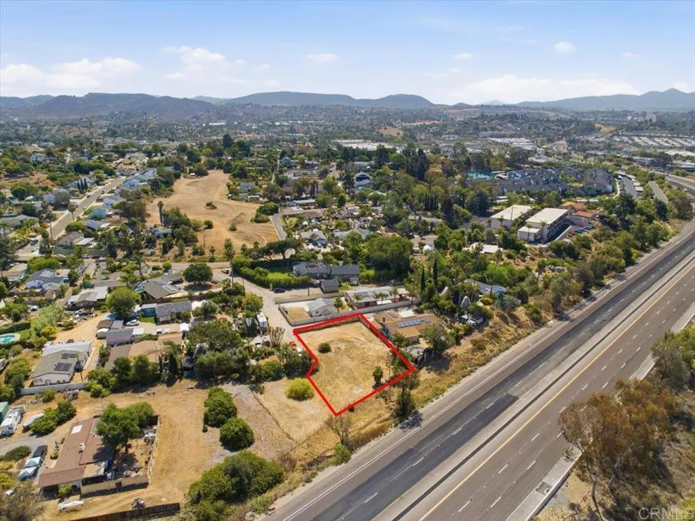564 Rolling Hills Road Vista, CA 92083