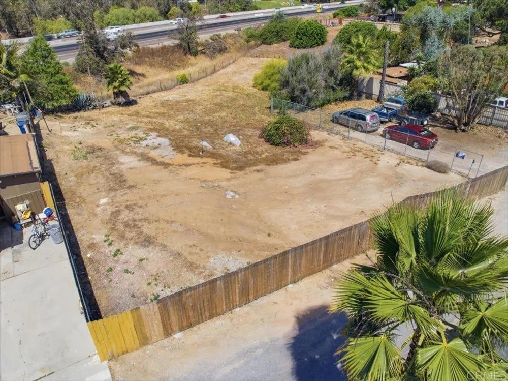 564 Rolling Hills Road Vista, CA 92083
