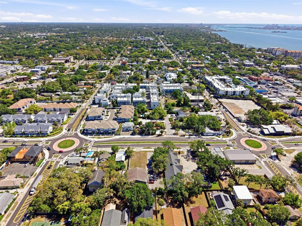 444 SKINNER BOULEVARD Dunedin, FL 34698