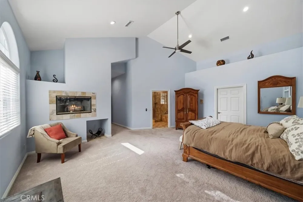 27312 Little Bear Lake Arrowhead, CA 92317