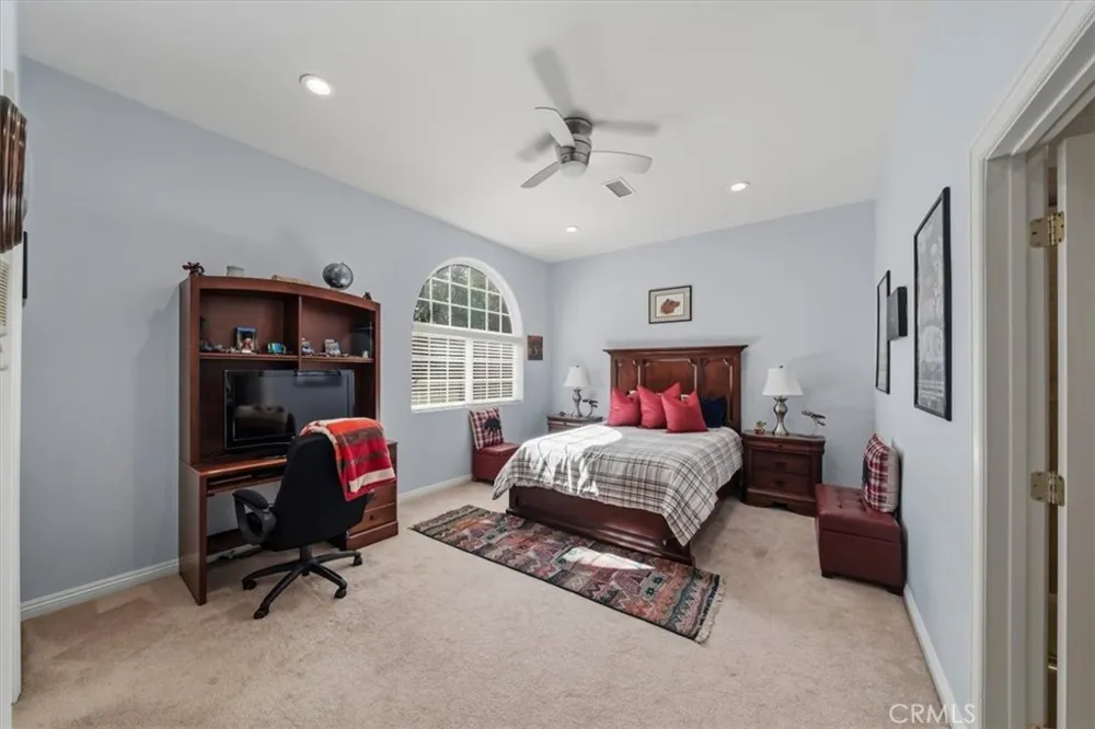 27312 Little Bear Lake Arrowhead, CA 92317