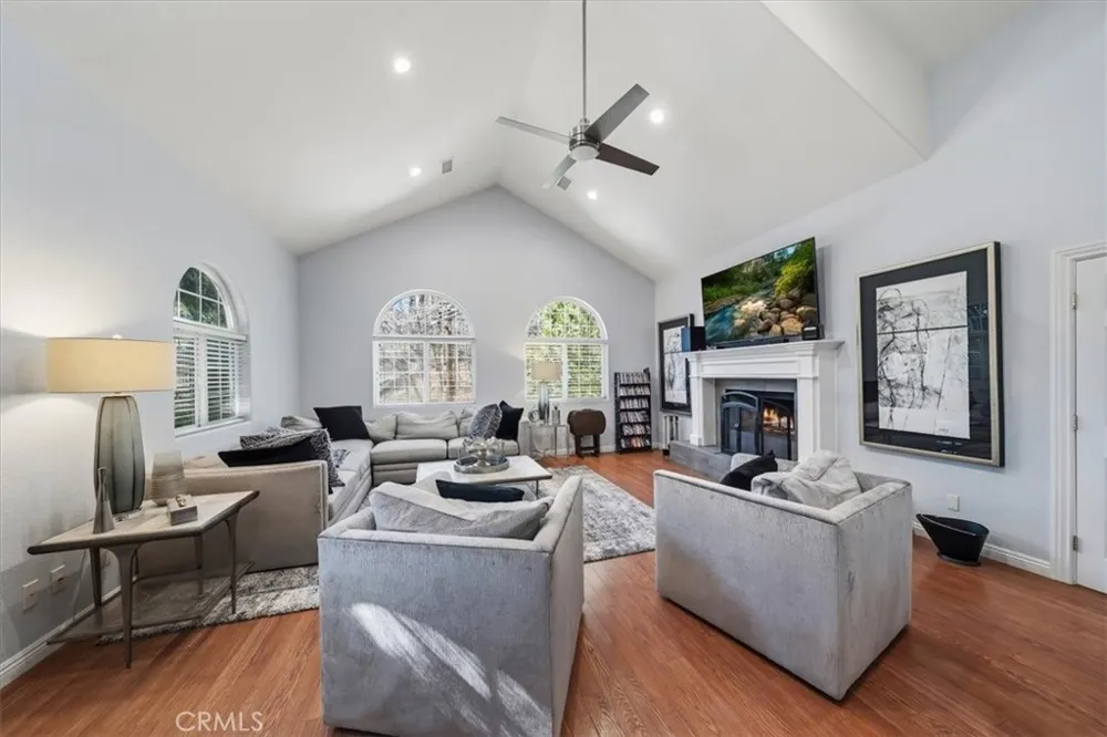 27312 Little Bear Lake Arrowhead, CA 92317
