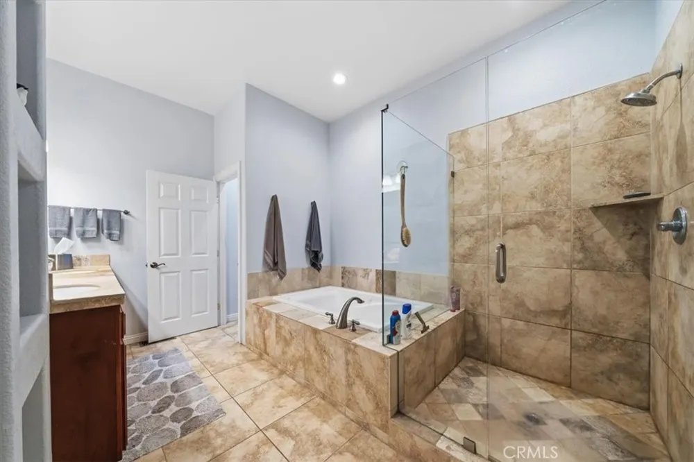 27312 Little Bear Lake Arrowhead, CA 92317