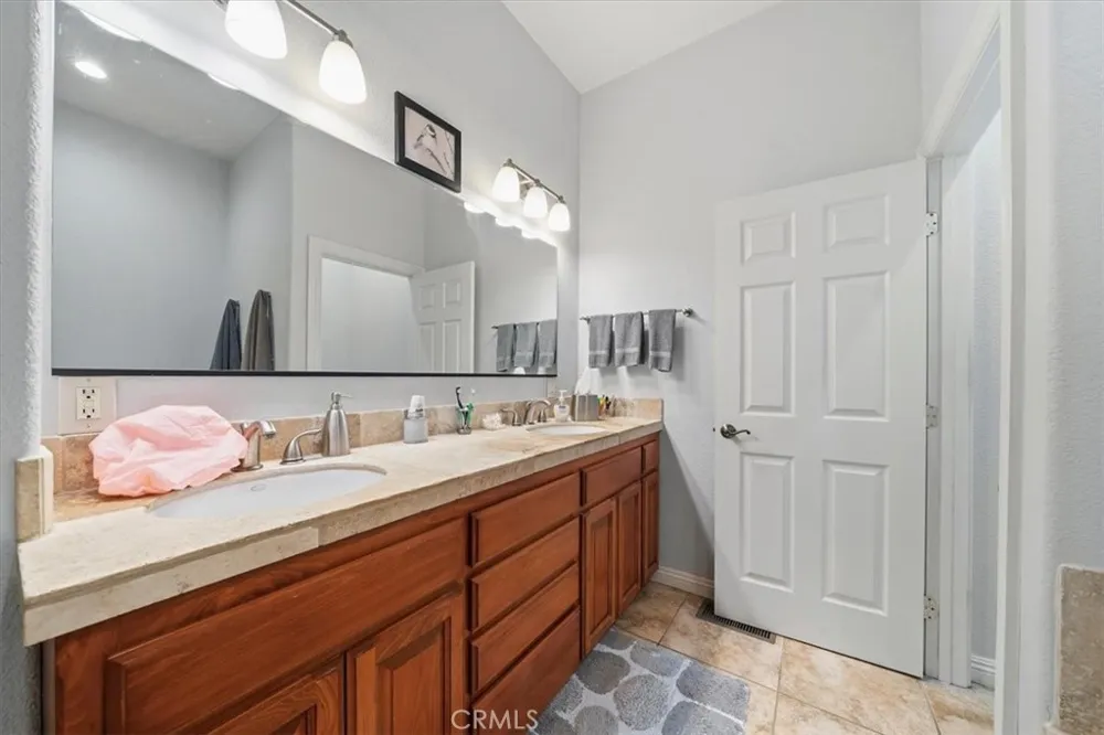 27312 Little Bear Lake Arrowhead, CA 92317