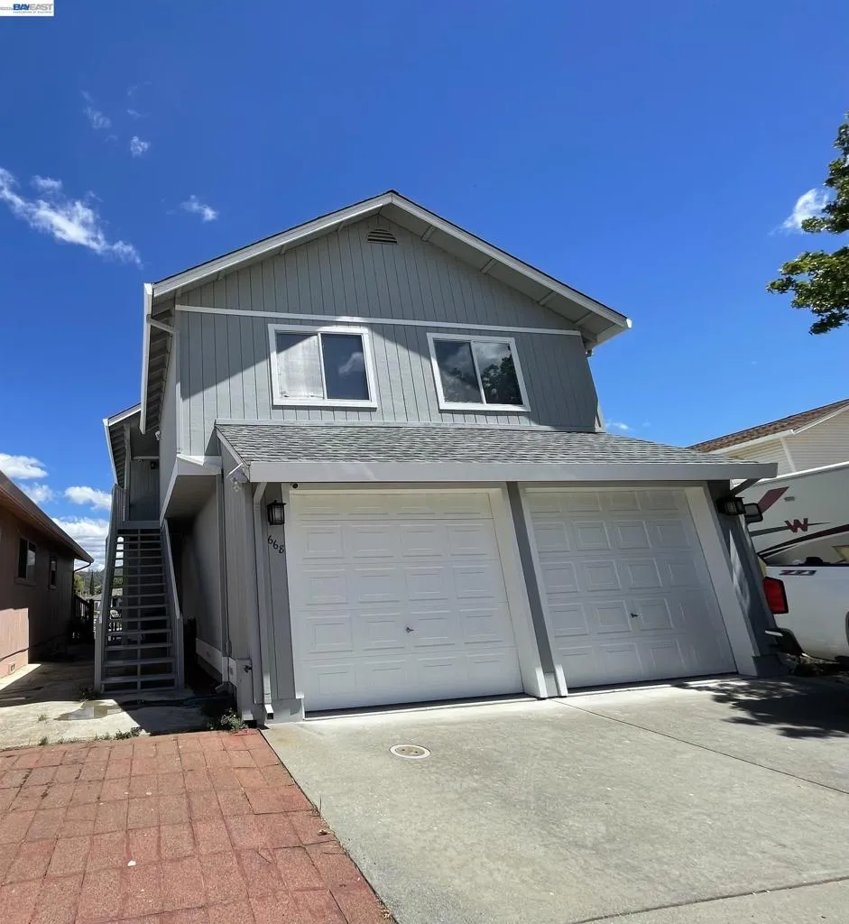 668 Keys Blvd. Clearlake Oaks, CA 95423