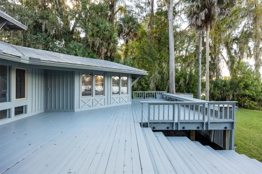 25608 DEVONIA STREET Melrose, FL 32666