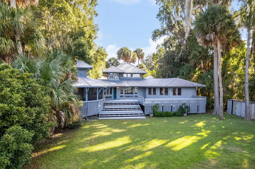 25608 DEVONIA STREET Melrose, FL 32666