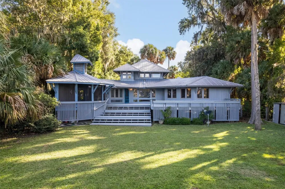 25608 DEVONIA STREET Melrose, FL 32666