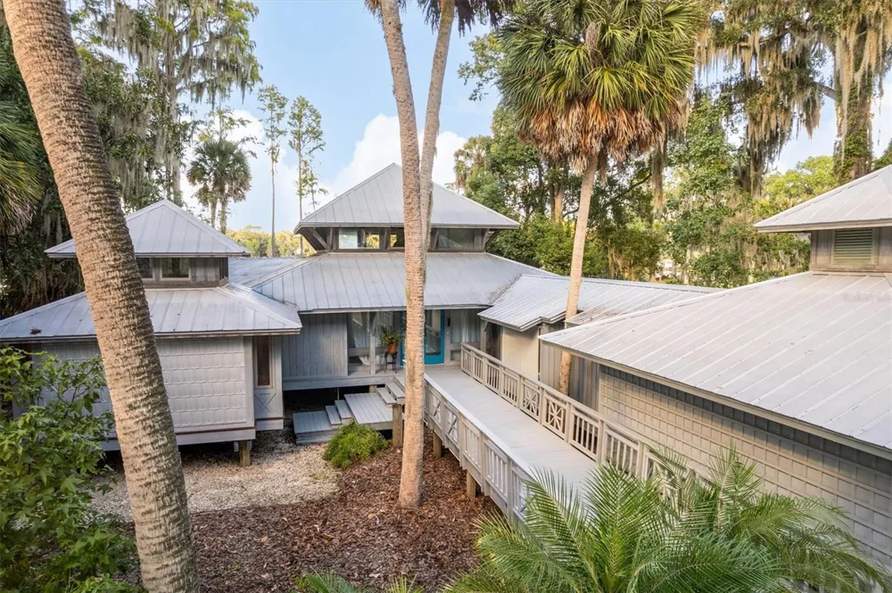 25608 DEVONIA STREET Melrose, FL 32666