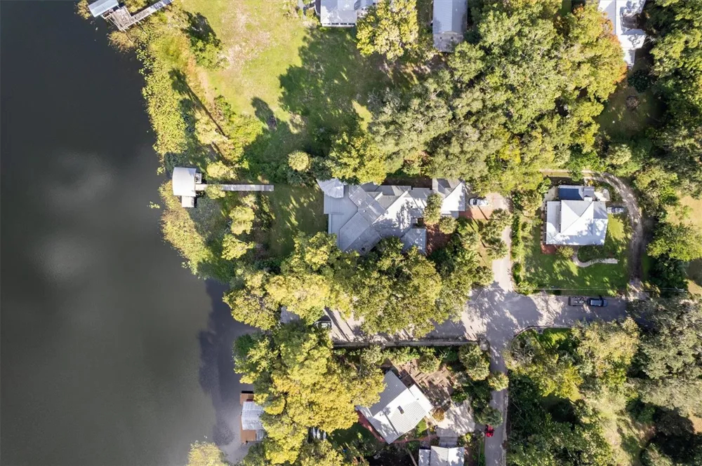 25608 DEVONIA STREET Melrose, FL 32666