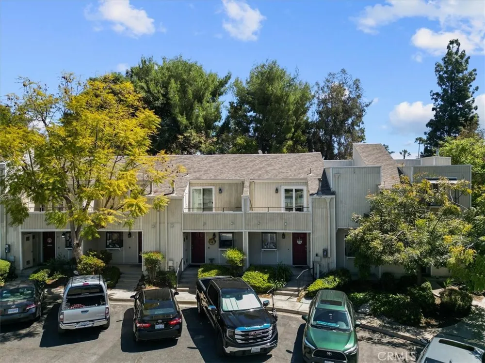 640 Sycamore Claremont, CA 91711