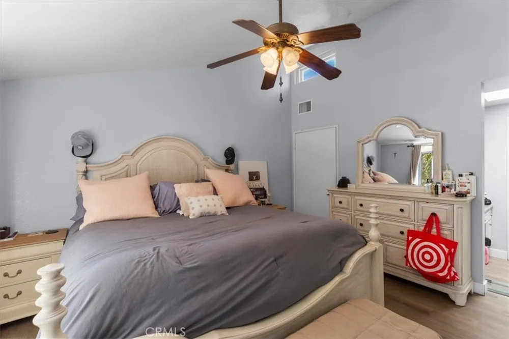 640 Sycamore Claremont, CA 91711