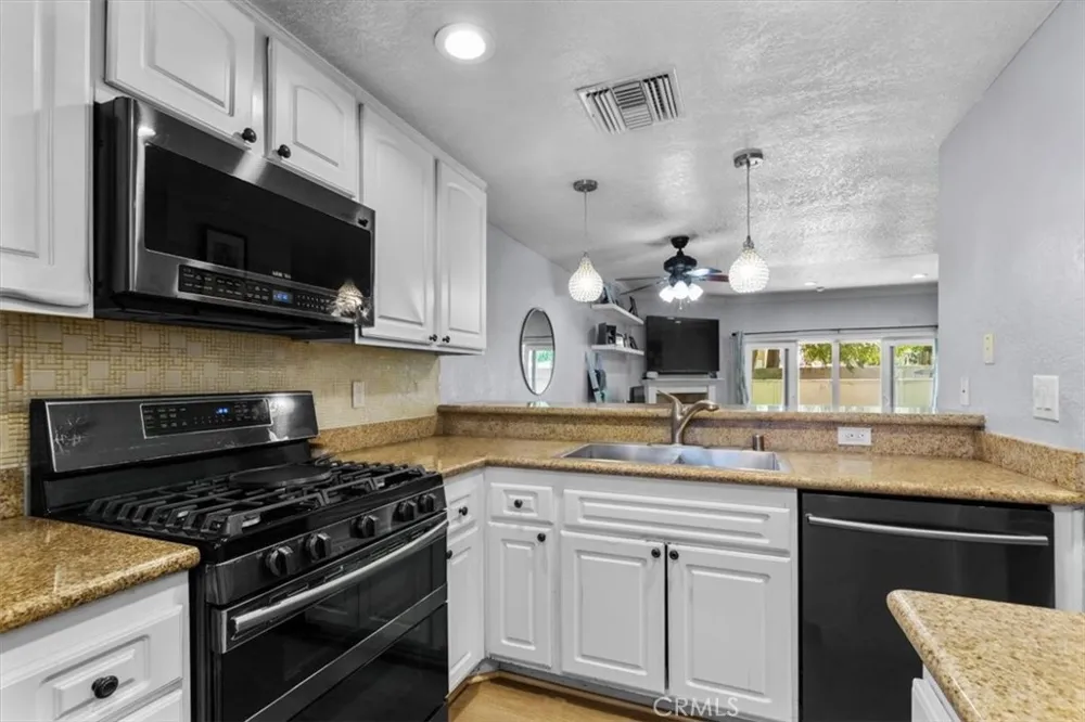 640 Sycamore Claremont, CA 91711