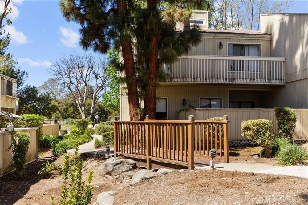640 Sycamore Claremont, CA 91711