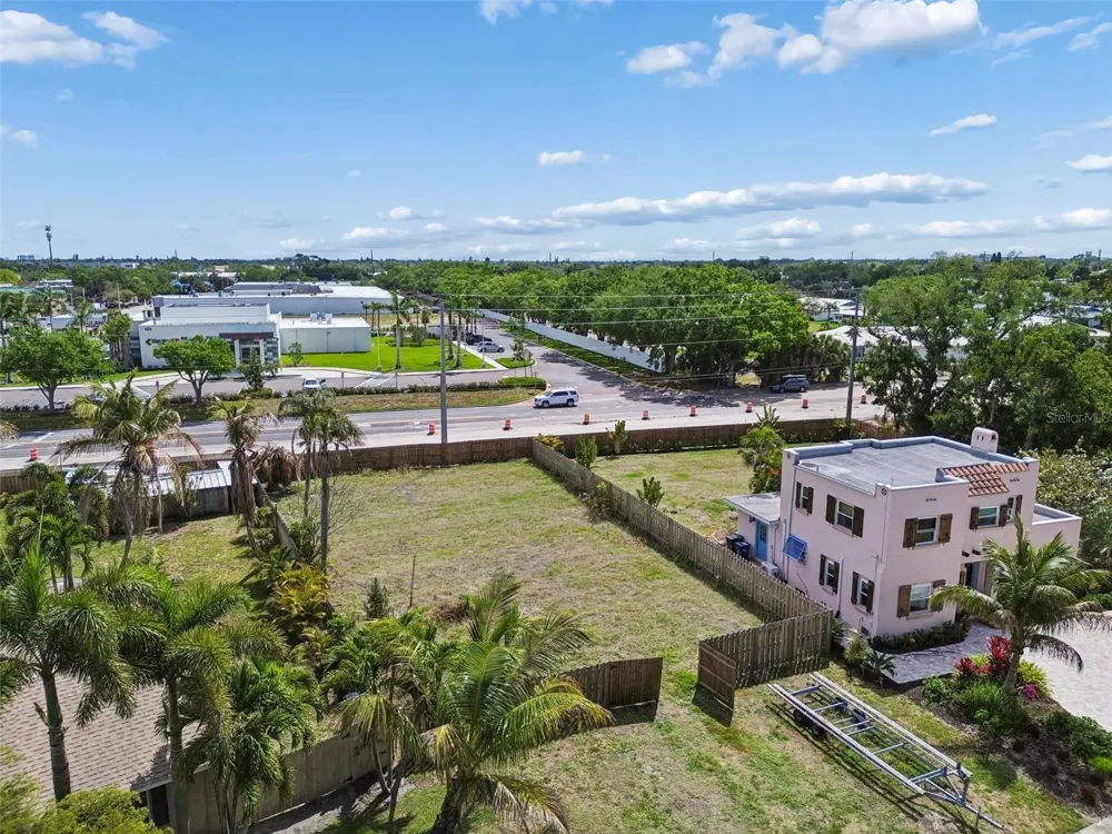 603 CASABELLA DRIVE Bradenton, FL 34209