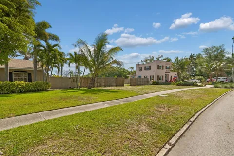 603 CASABELLA DRIVE