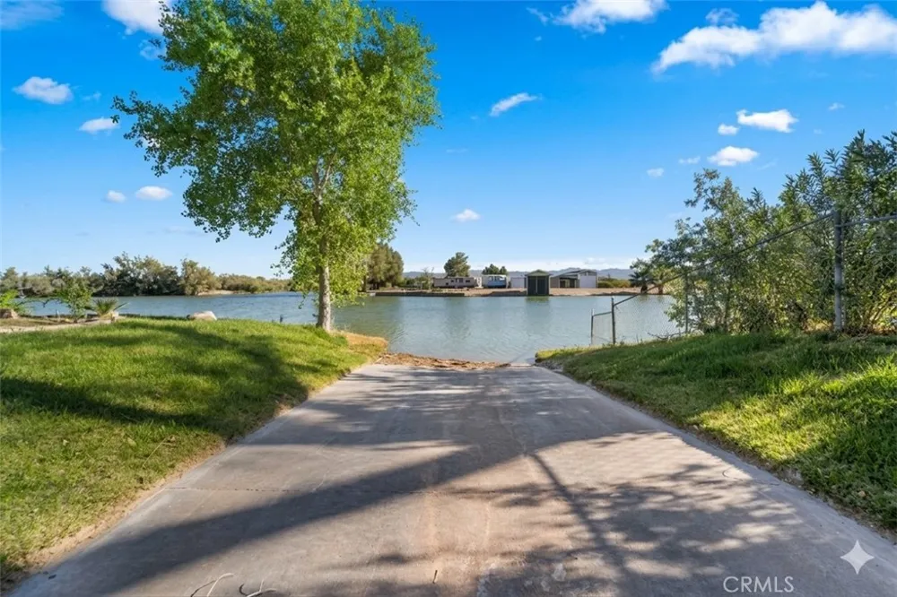 48197 Valley Center Road Newberry Springs, CA 92365
