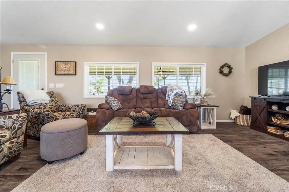 48197 Valley Center Road Newberry Springs, CA 92365