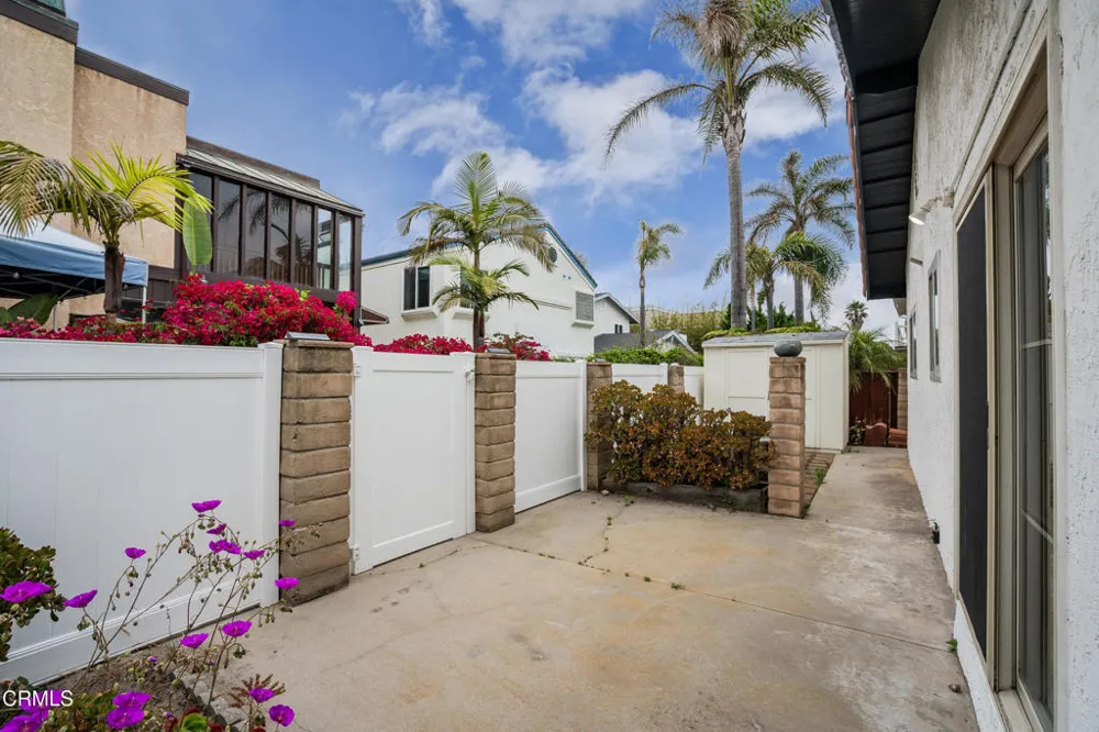 5451 Reef Way Oxnard, CA 93035