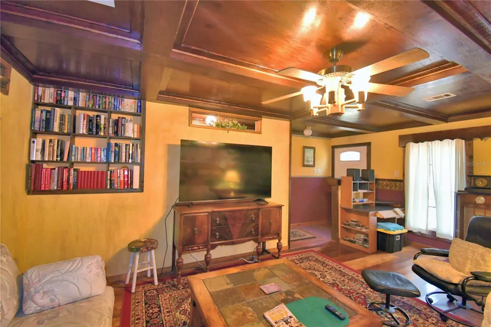 760 MCCLELLAN ROAD Frostproof, FL 33843