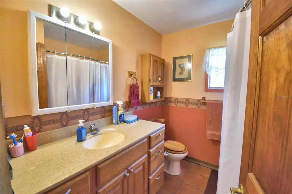 760 MCCLELLAN ROAD Frostproof, FL 33843
